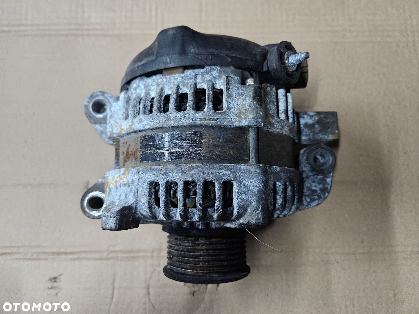 TOYOTA VERSO AURIS AVENSIS T27 09-17 D4D ALTERNATOR - 1