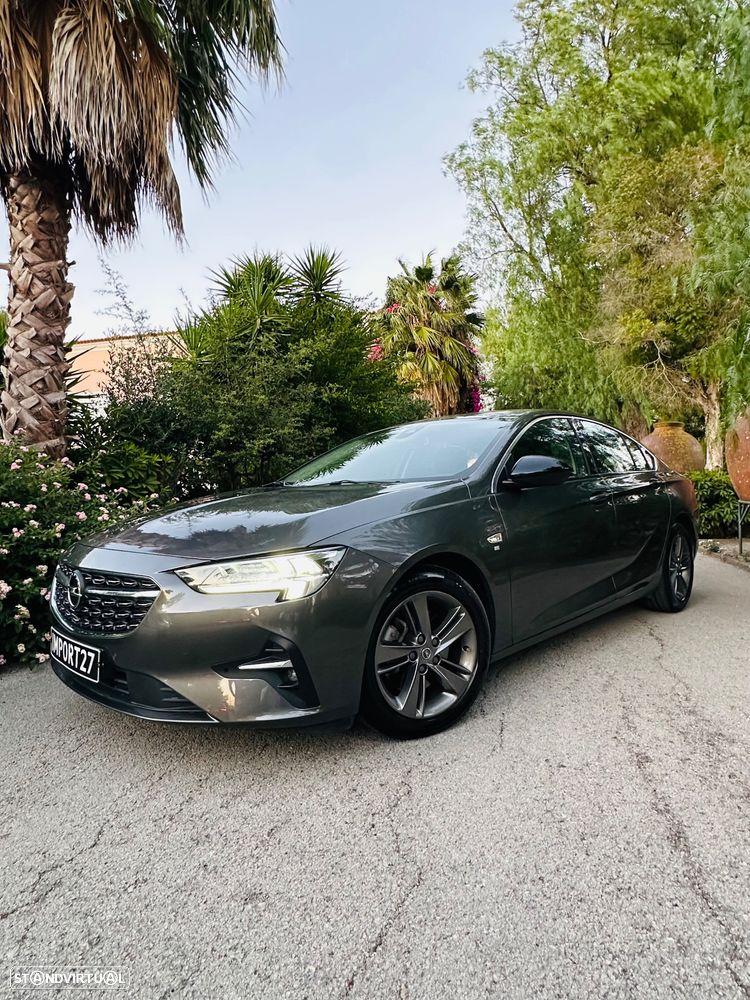 Opel Insignia Grand Sport - 2