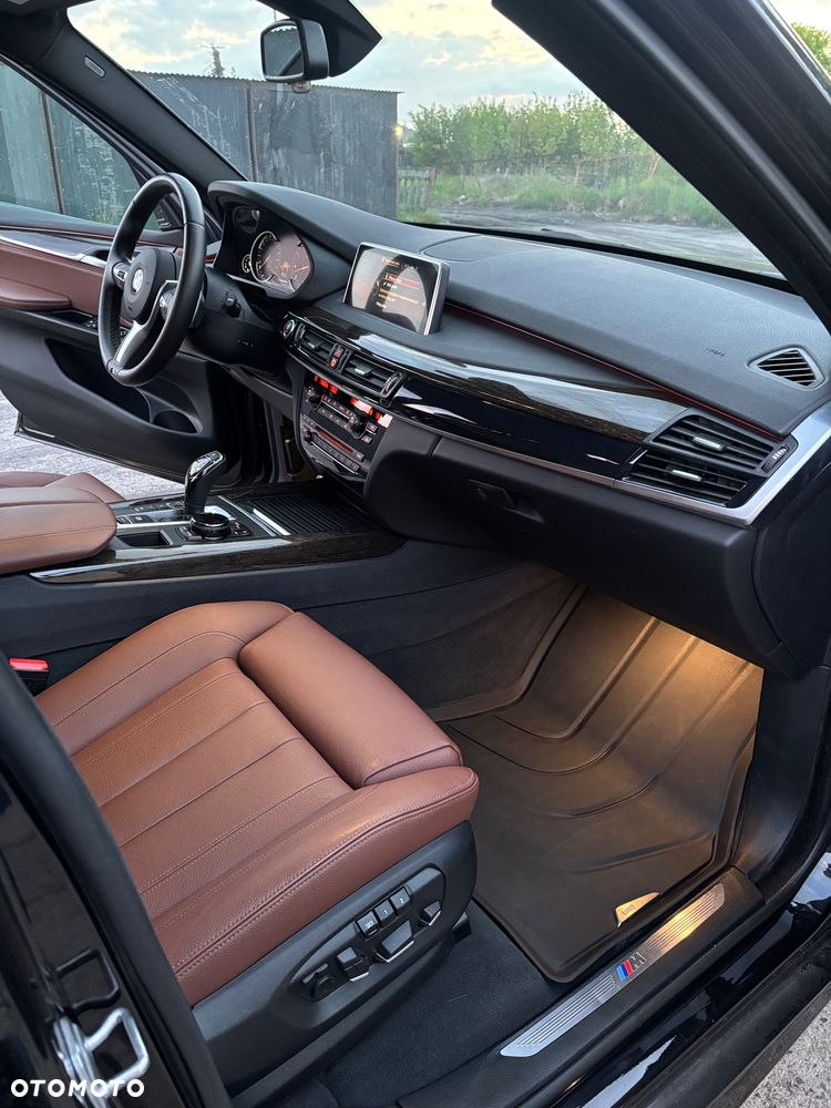 BMW X5 3.5i xDrive - 26