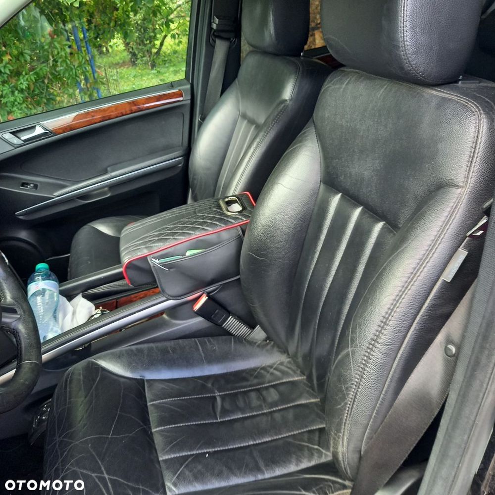 Mercedes-Benz ML - 10