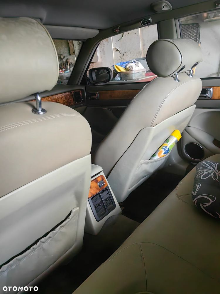 Jaguar XJ - 21