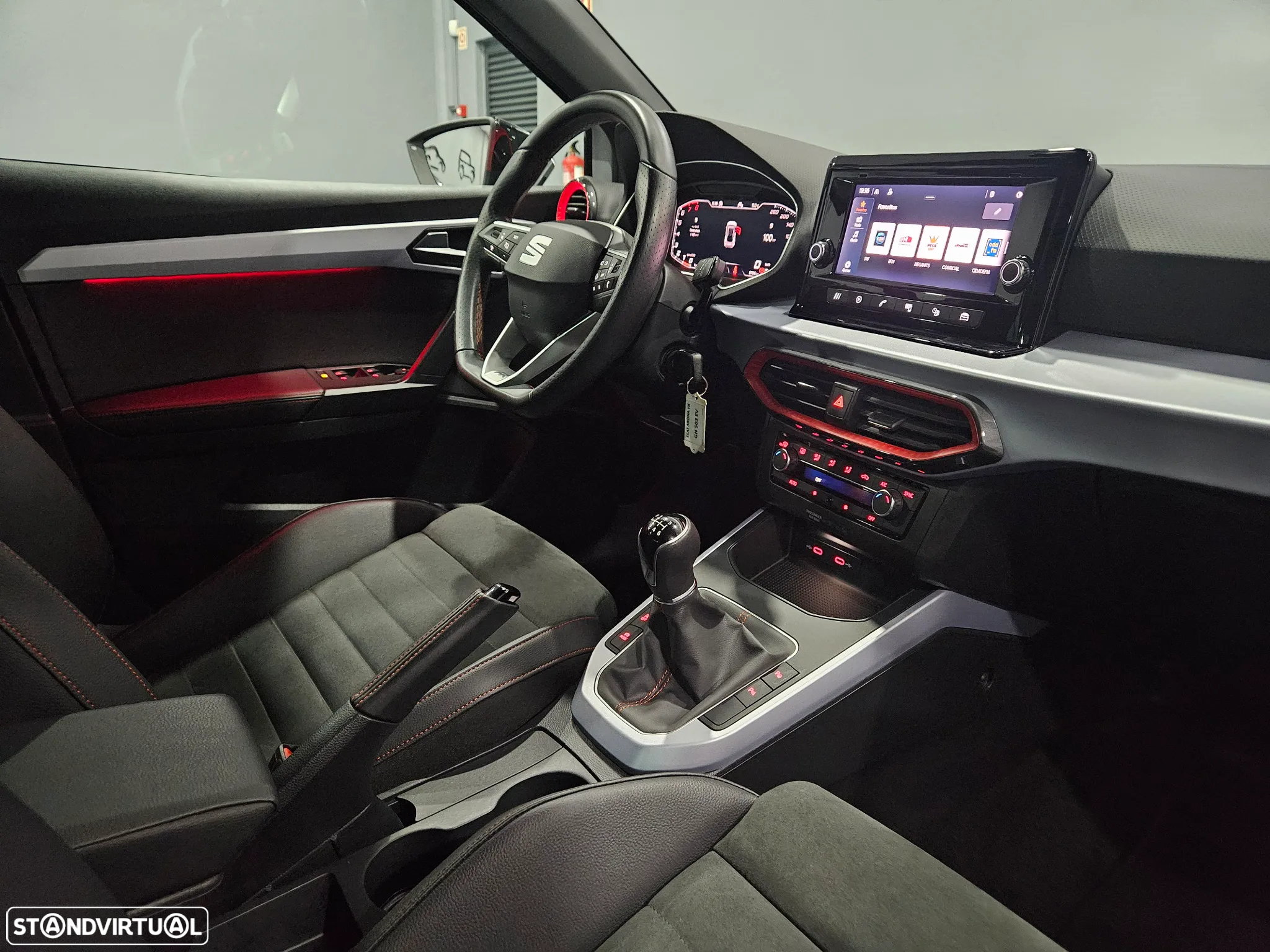 SEAT Arona 1.0 TSI FR - 28