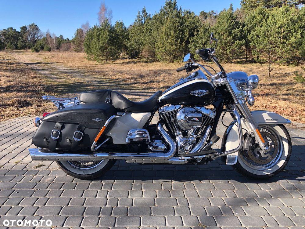 Harley-Davidson Touring Road King - 1