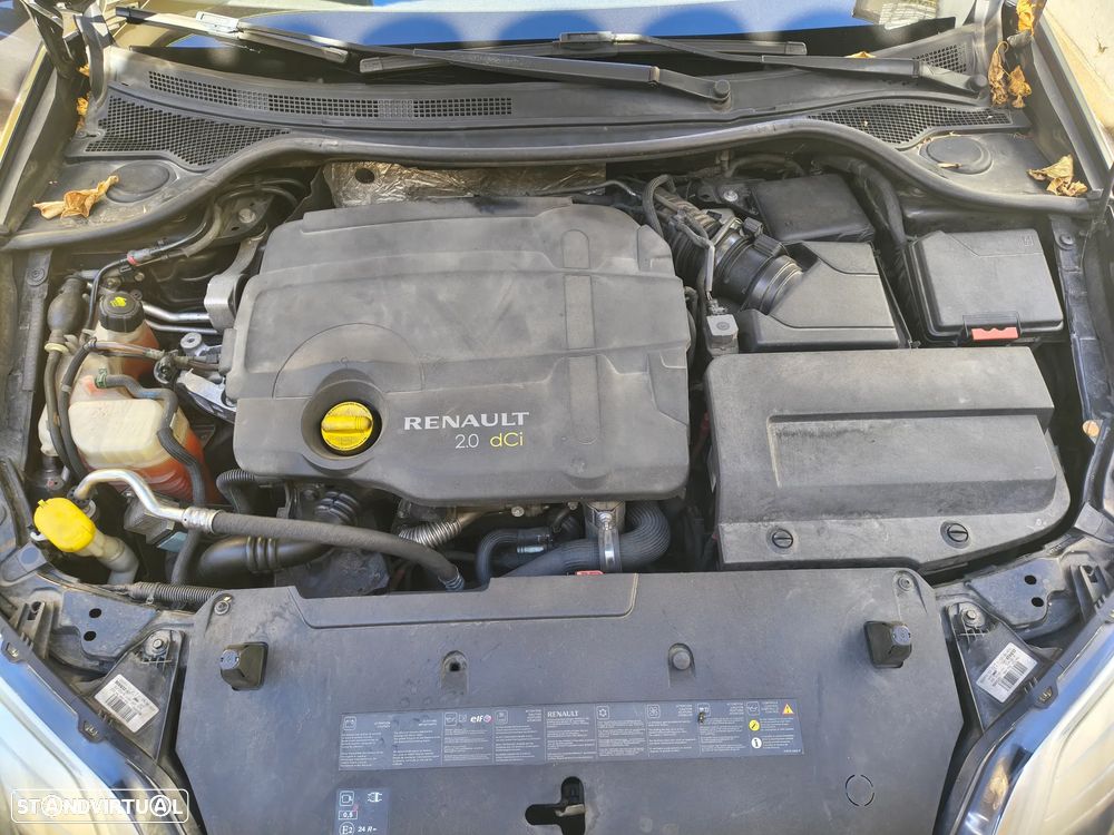 Renault Laguna Break 2.0 dCi Dynamique S - 10