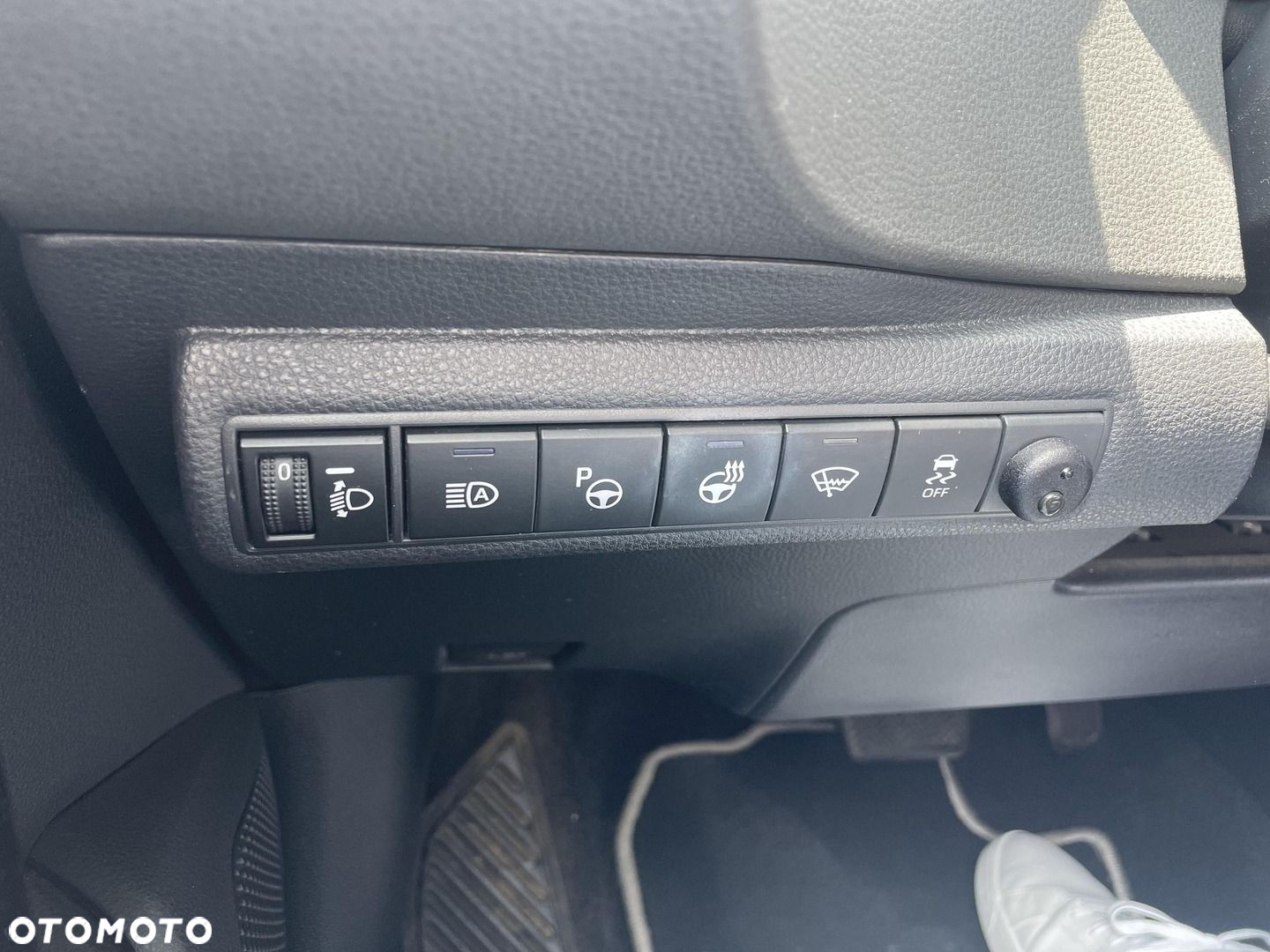 Toyota Corolla - 18
