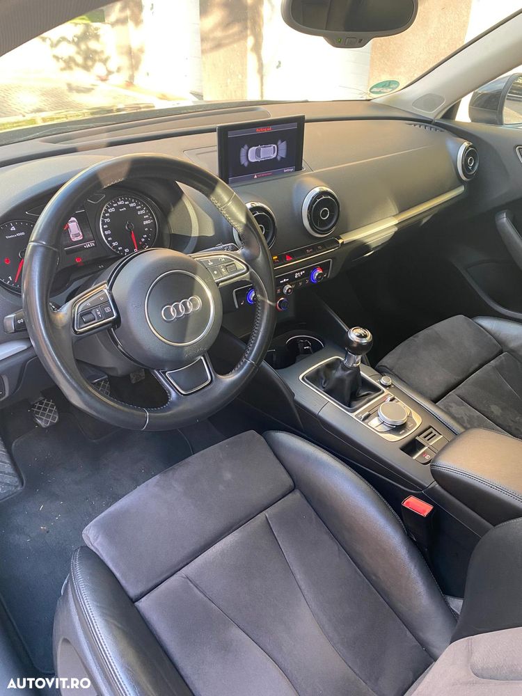 Audi A3 Sportback 2.0 TDI S line Sportpaket - 11