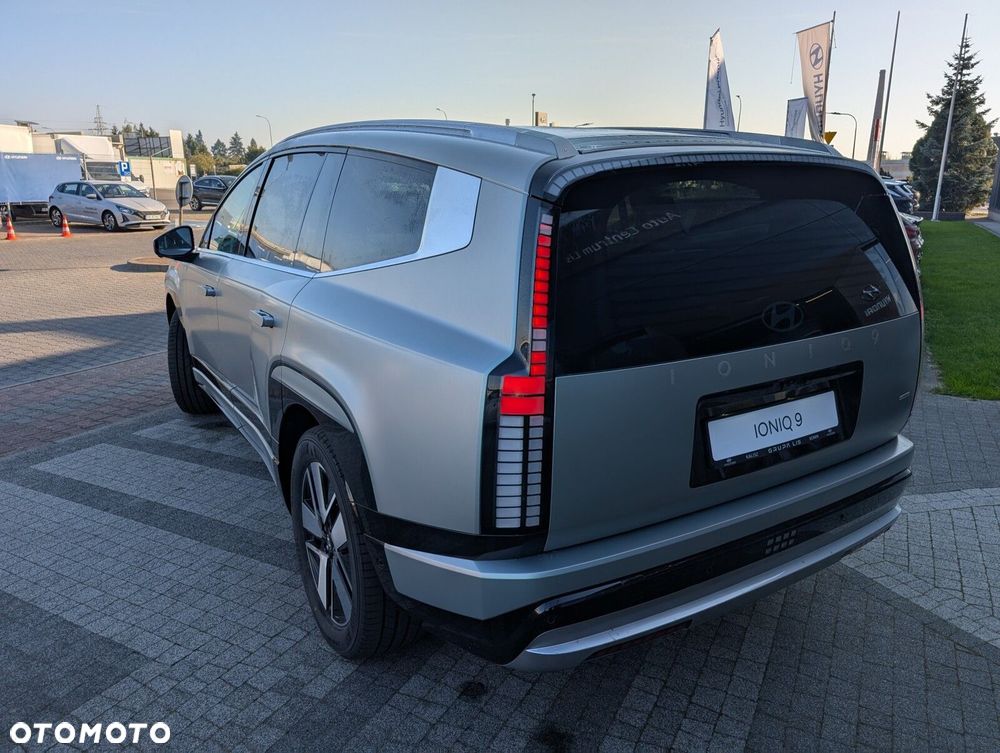Hyundai IONIQ 9 - 8