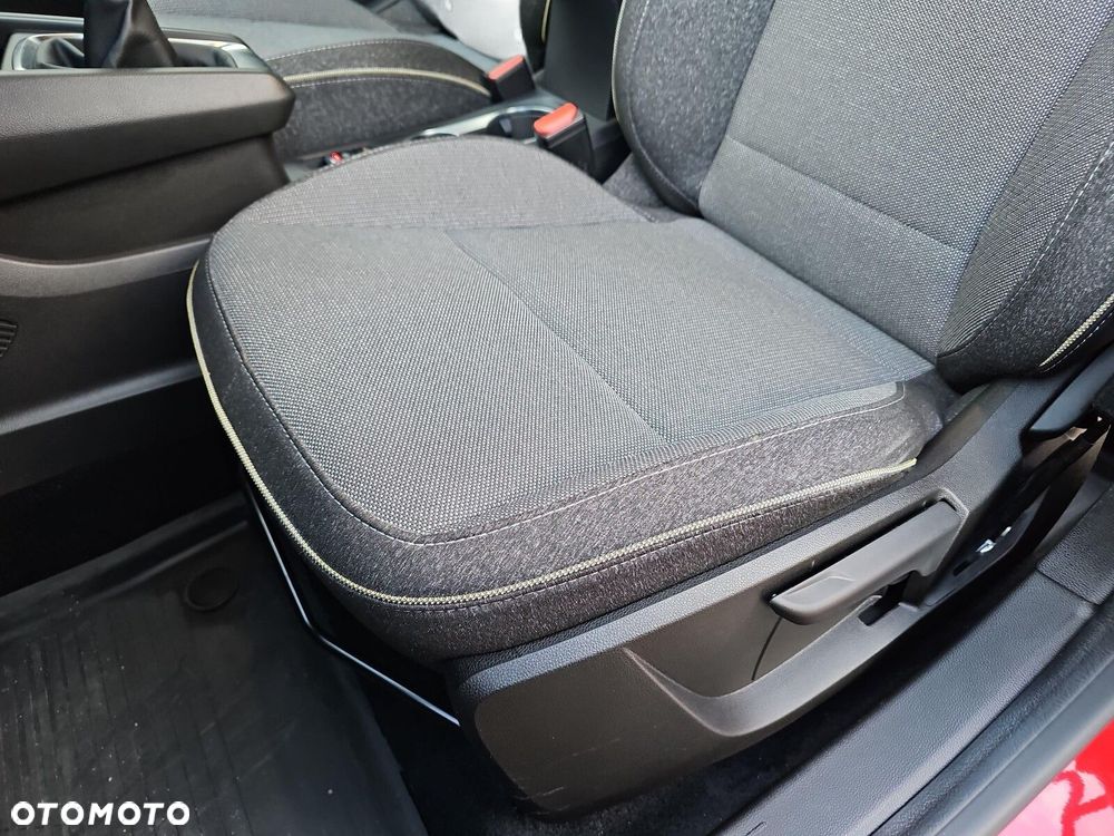Renault Captur - 24