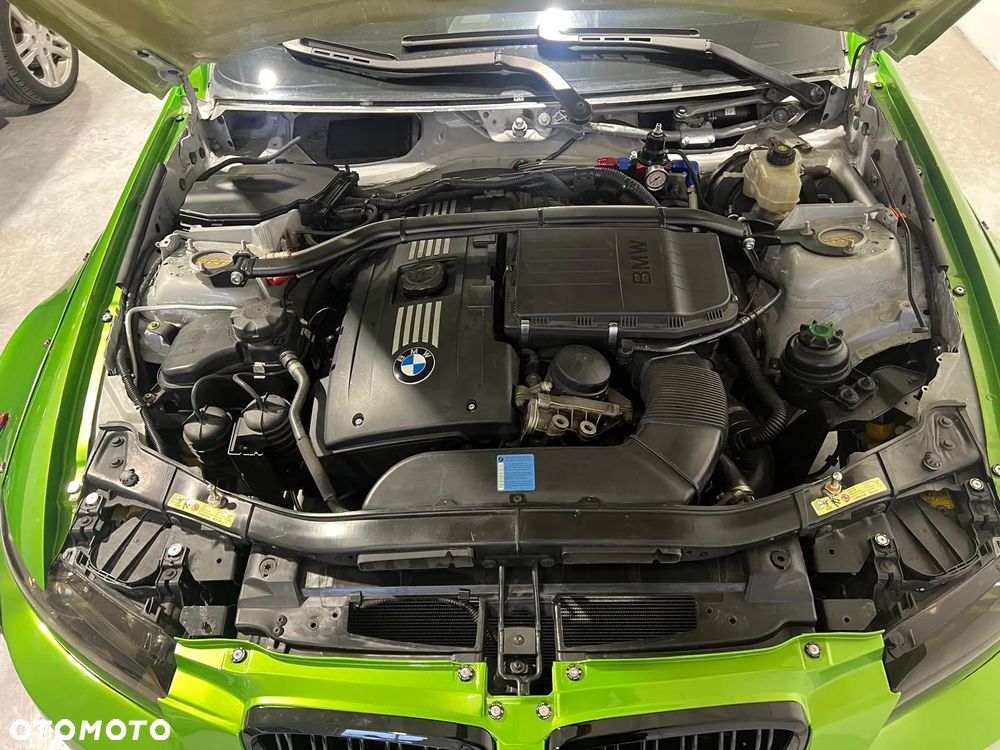 BMW Seria 3 335i - 17