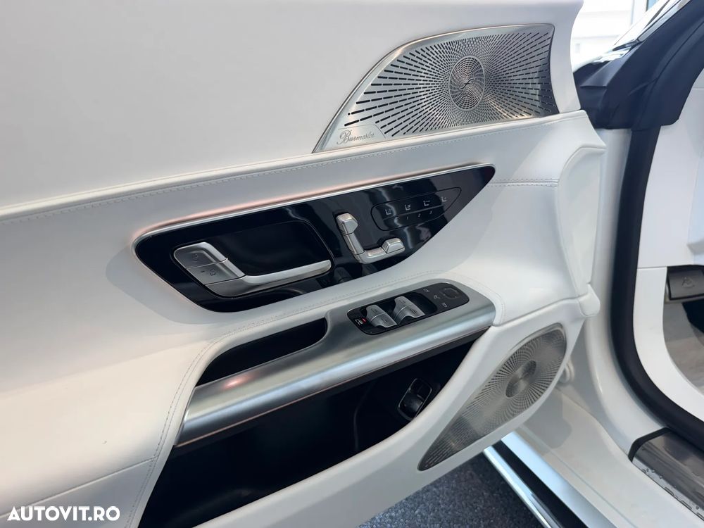 Mercedes-Benz SL 680 Maybach Monogram Series - 10