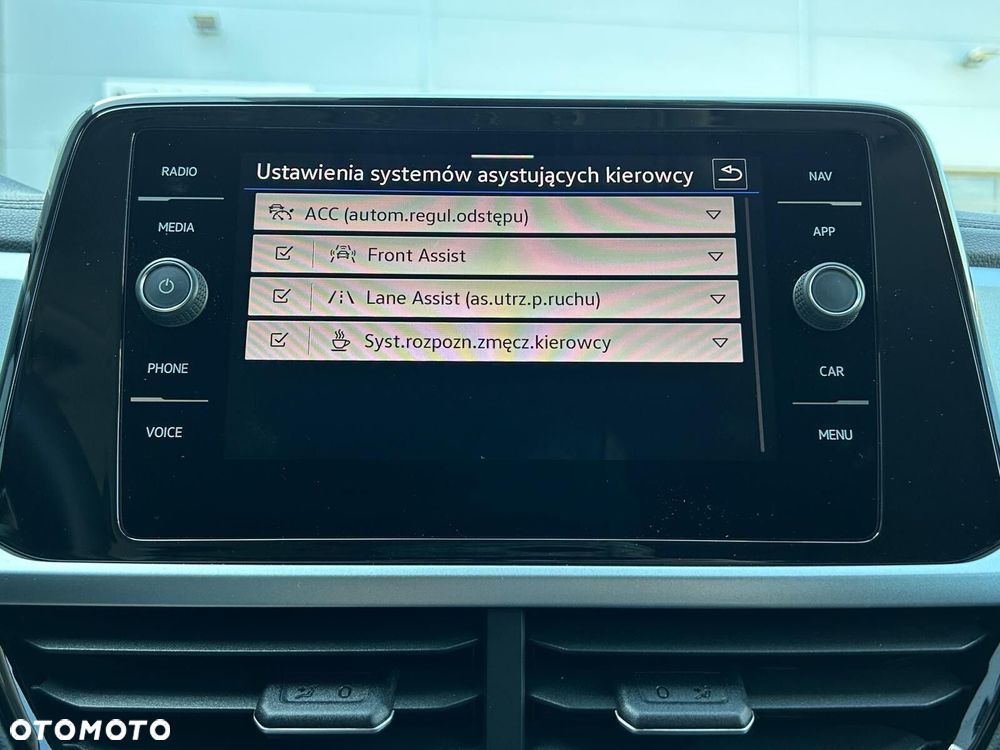 Volkswagen T-Roc 1.5 TSI Life DSG - 27