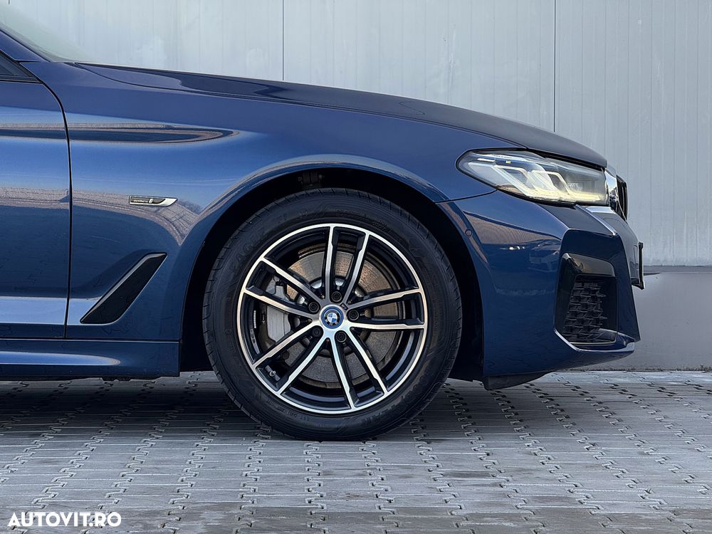 BMW Seria 5 530e Aut. - 13