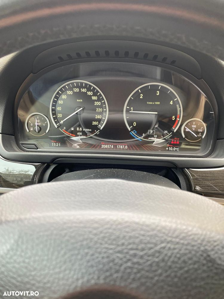 BMW Seria 5 530d xDrive - 9