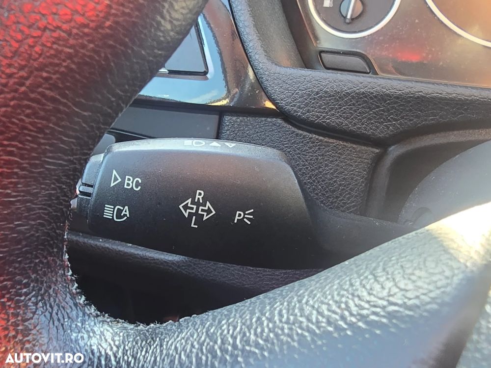 BMW Seria 3 328i Aut. - 13