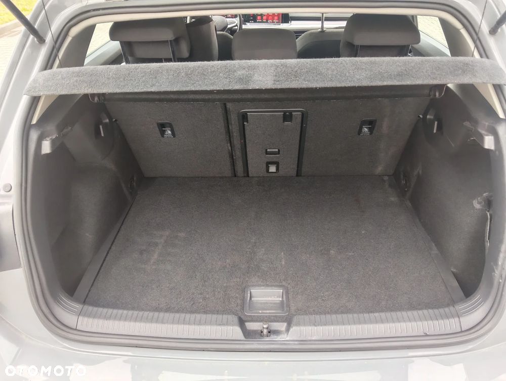 Volkswagen Golf 2.0 TDI SCR - 12