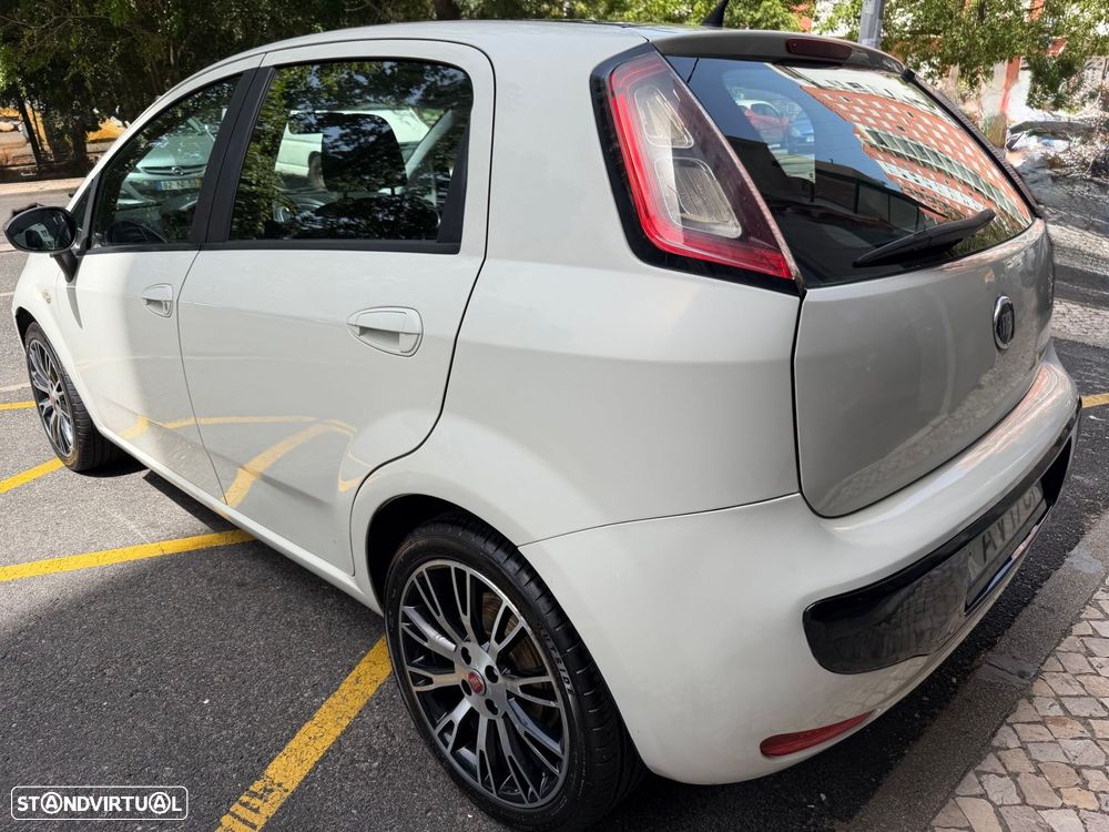 Fiat Punto Evo 1.3 M-Jet Dynamic - 22