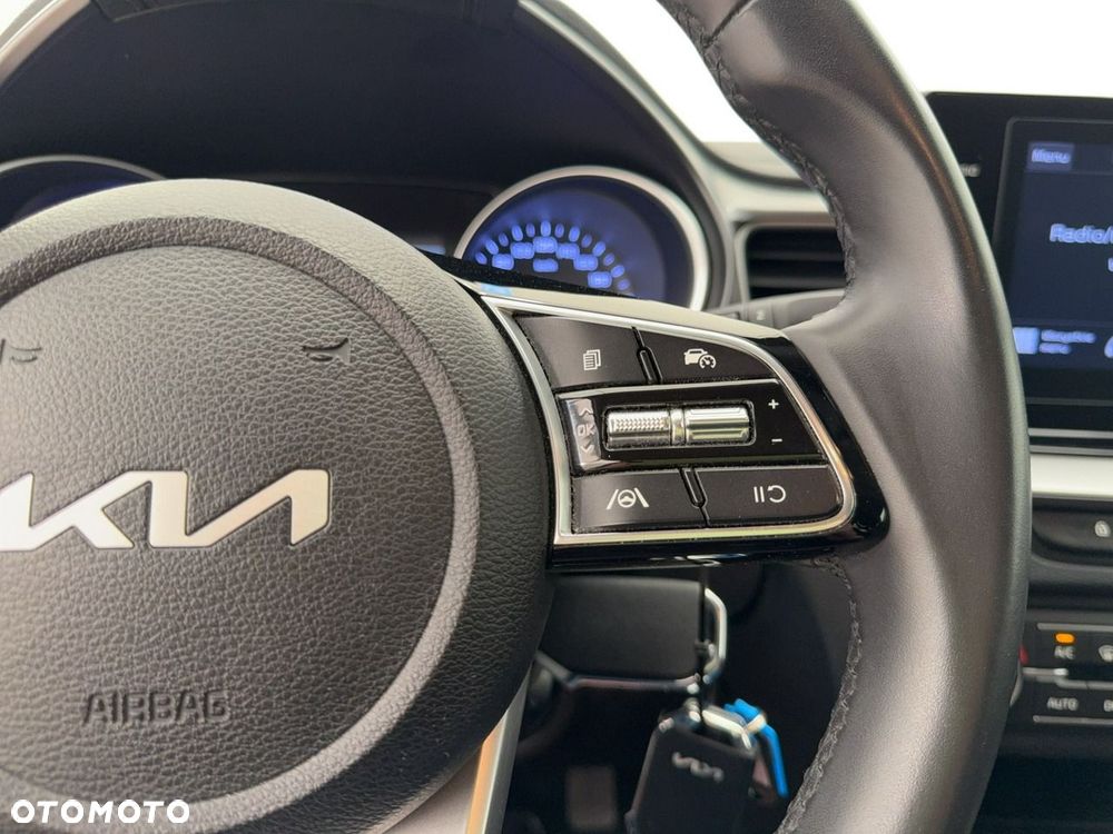 Kia Ceed - 23