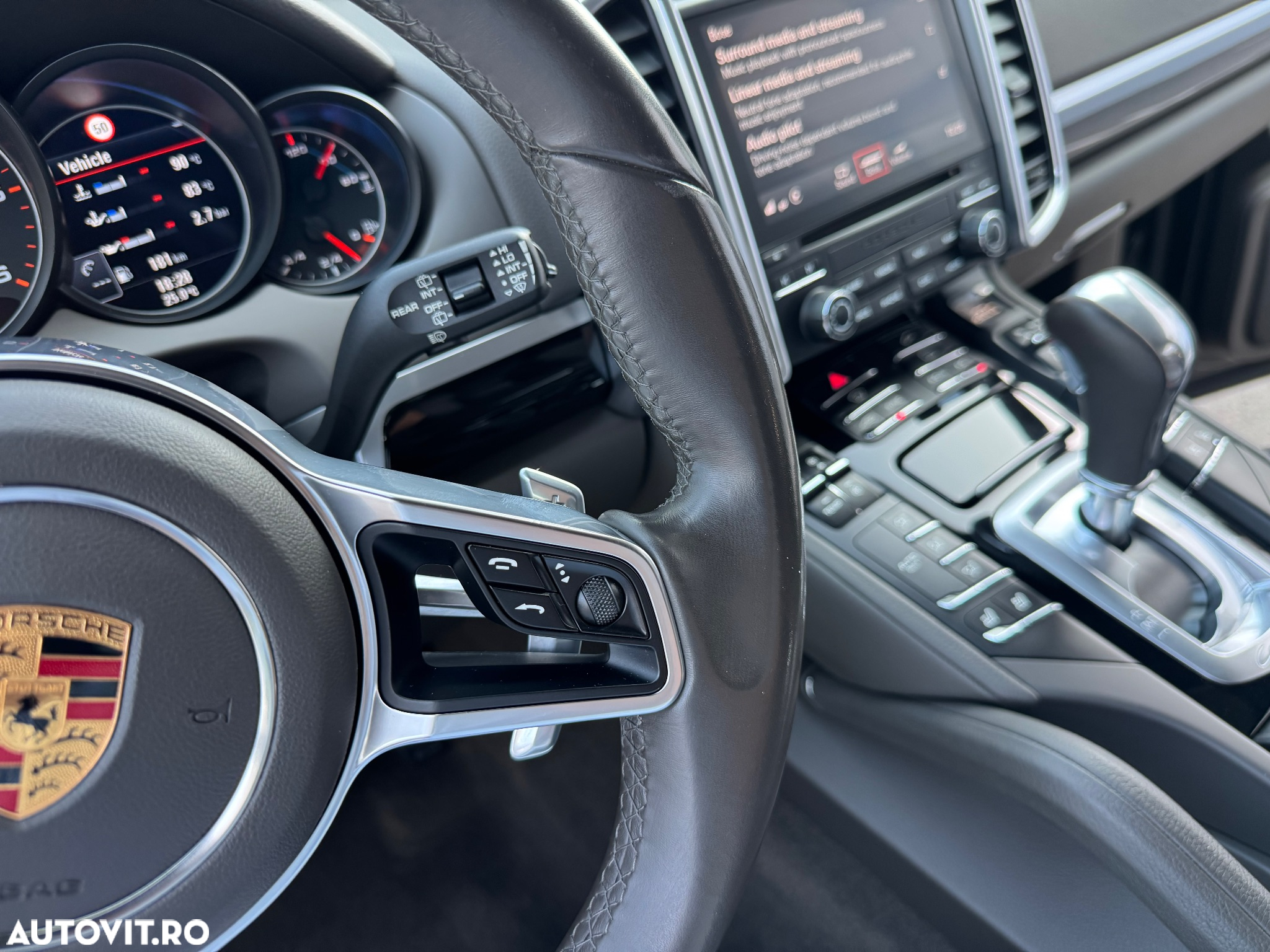 Porsche Cayenne Diesel Platinum Edition - 32
