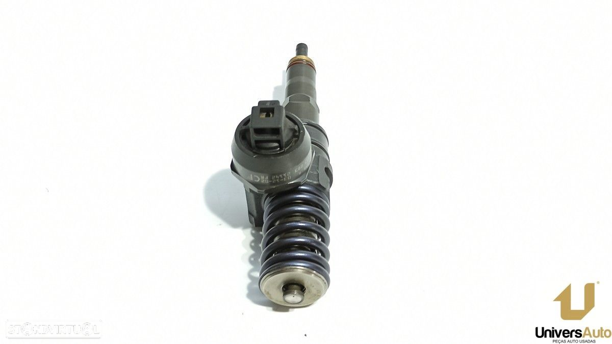 INJETOR VOLKSWAGEN TOUAREG (7LA) TDI V10 - 5