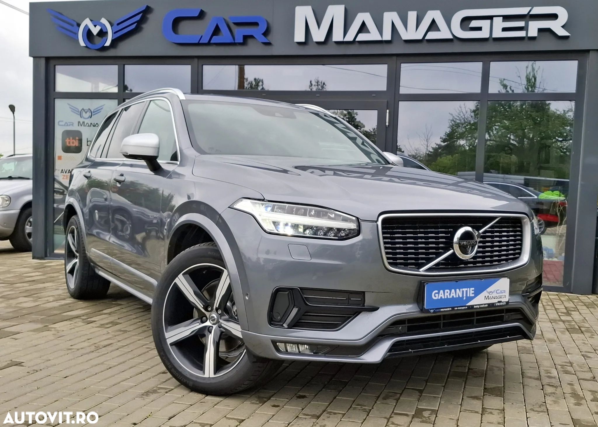 Volvo XC 90 D5 AWD R-Design - 1