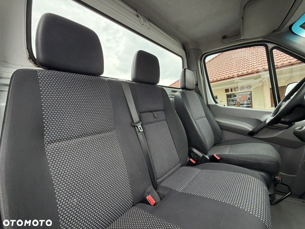 Mercedes-Benz Sprinter - 26