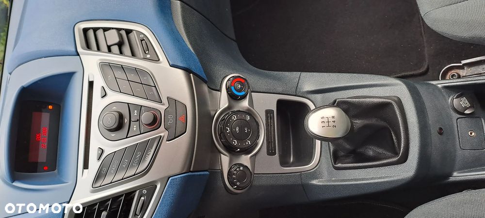 Ford Fiesta - 23