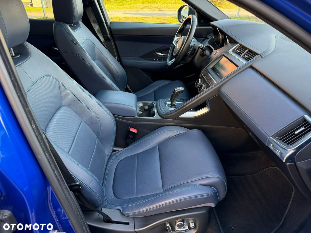 Jaguar E-Pace P250 AWD R-Dynamic S - 19