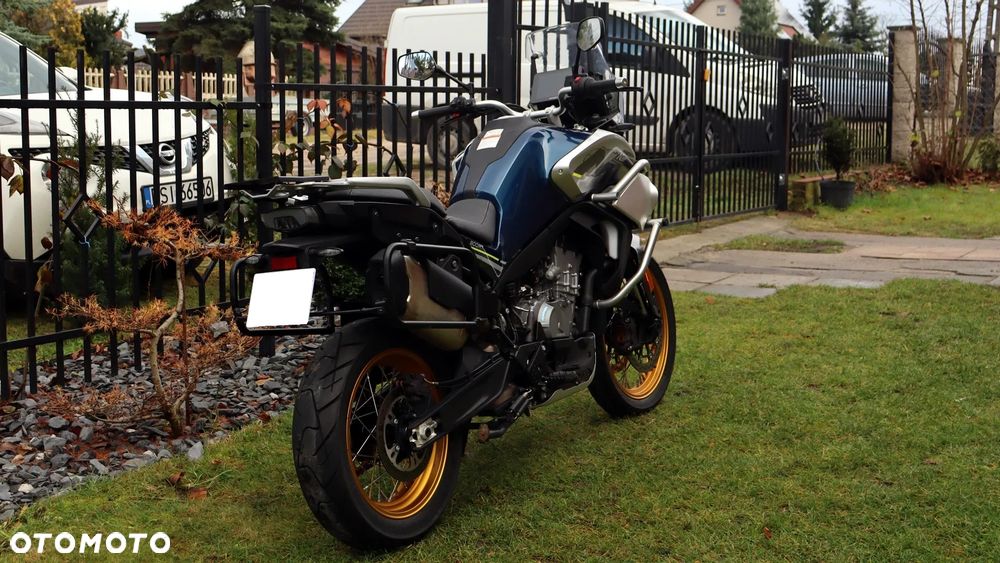 CFMoto 800MT Touring - 6