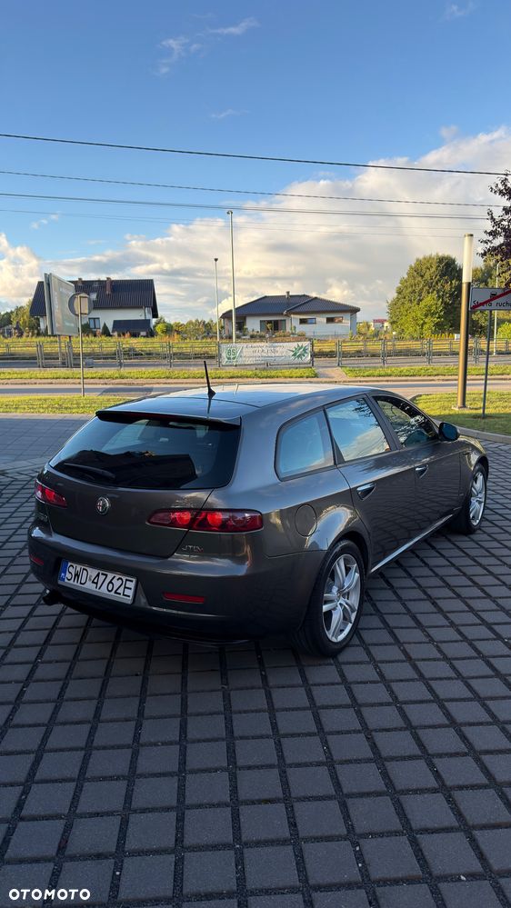 Alfa Romeo 159 1.9 JTDM 16V DPF Distinctive - 8