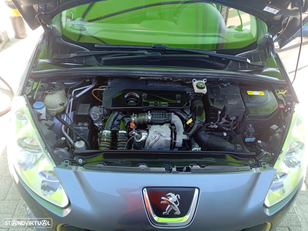 Peugeot 308 SW - 15