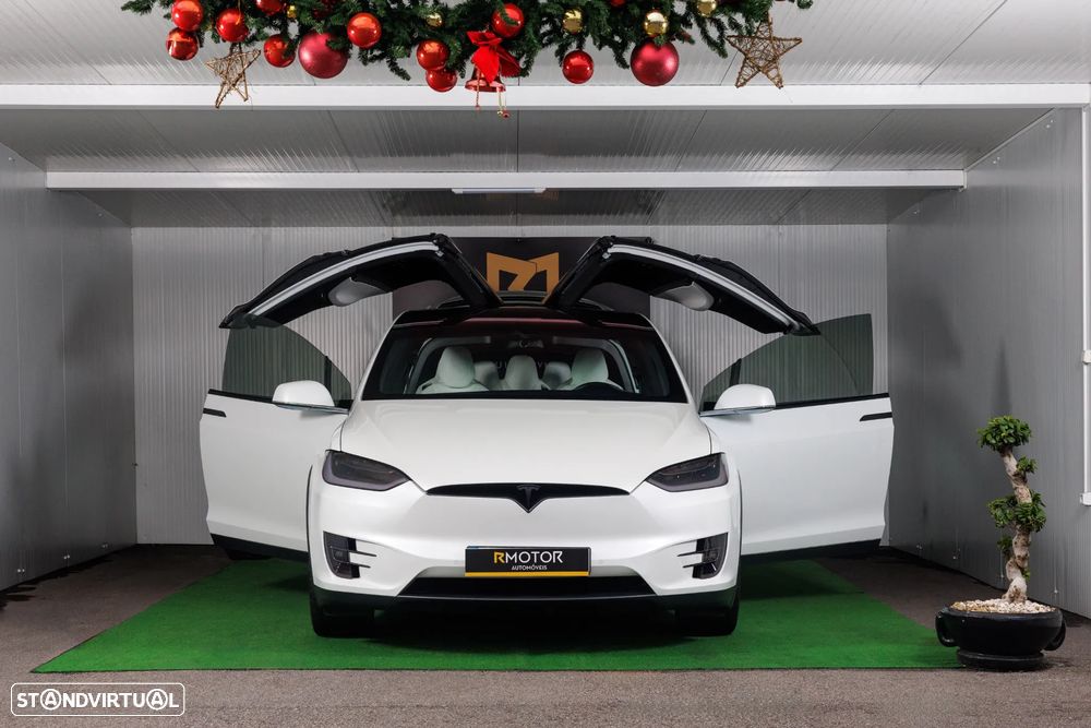 Tesla Model X P100D - 10