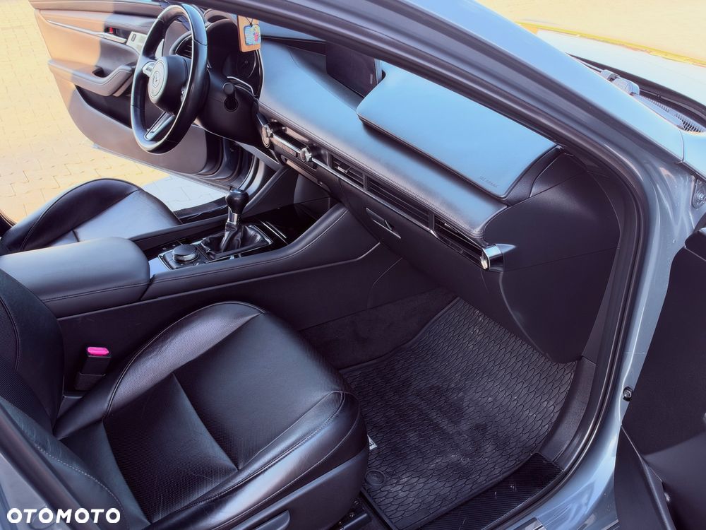 Mazda 3 - 18