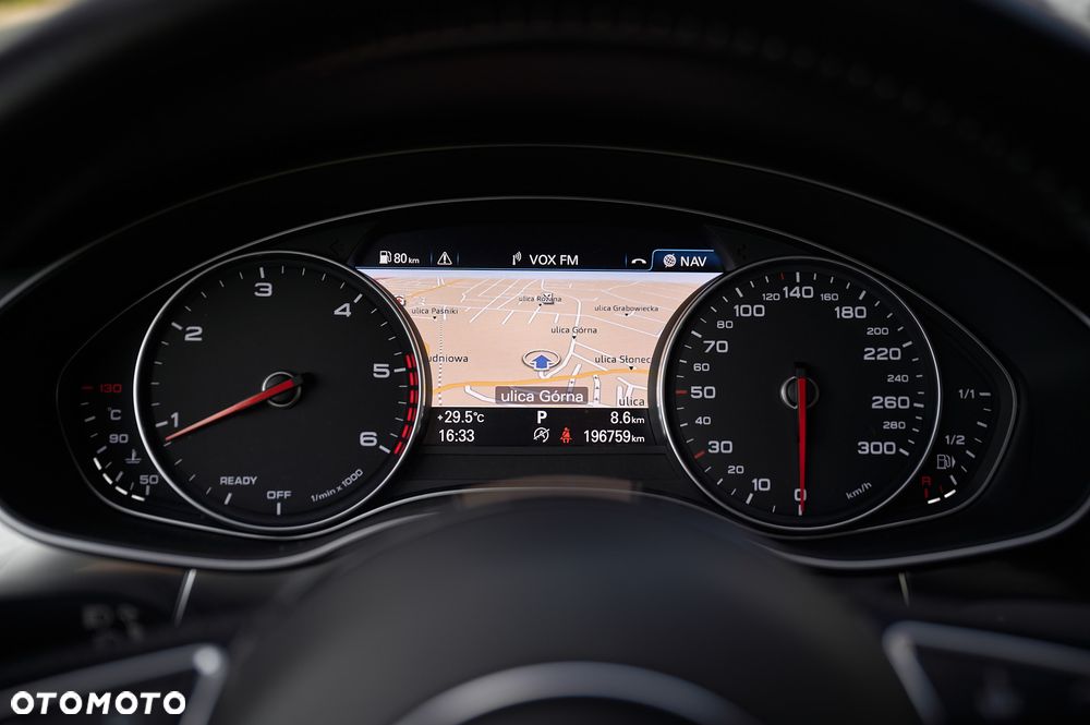 Audi A6 Avant 2.0 TDI Ultra S tronic - 32