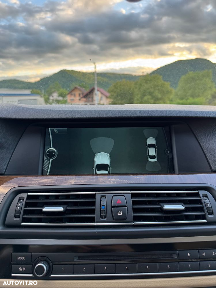 BMW Seria 5 520d EfficientDynamics Edition - 26