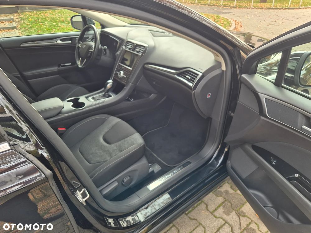Ford Mondeo Turnier 2.0 Ti-VCT Hybrid Titanium - 23