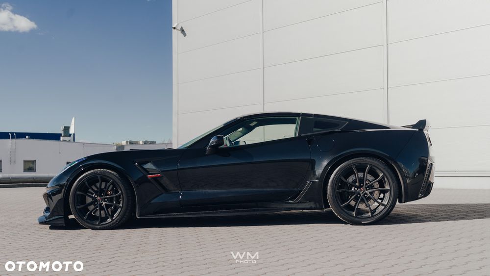 Chevrolet Corvette - 6