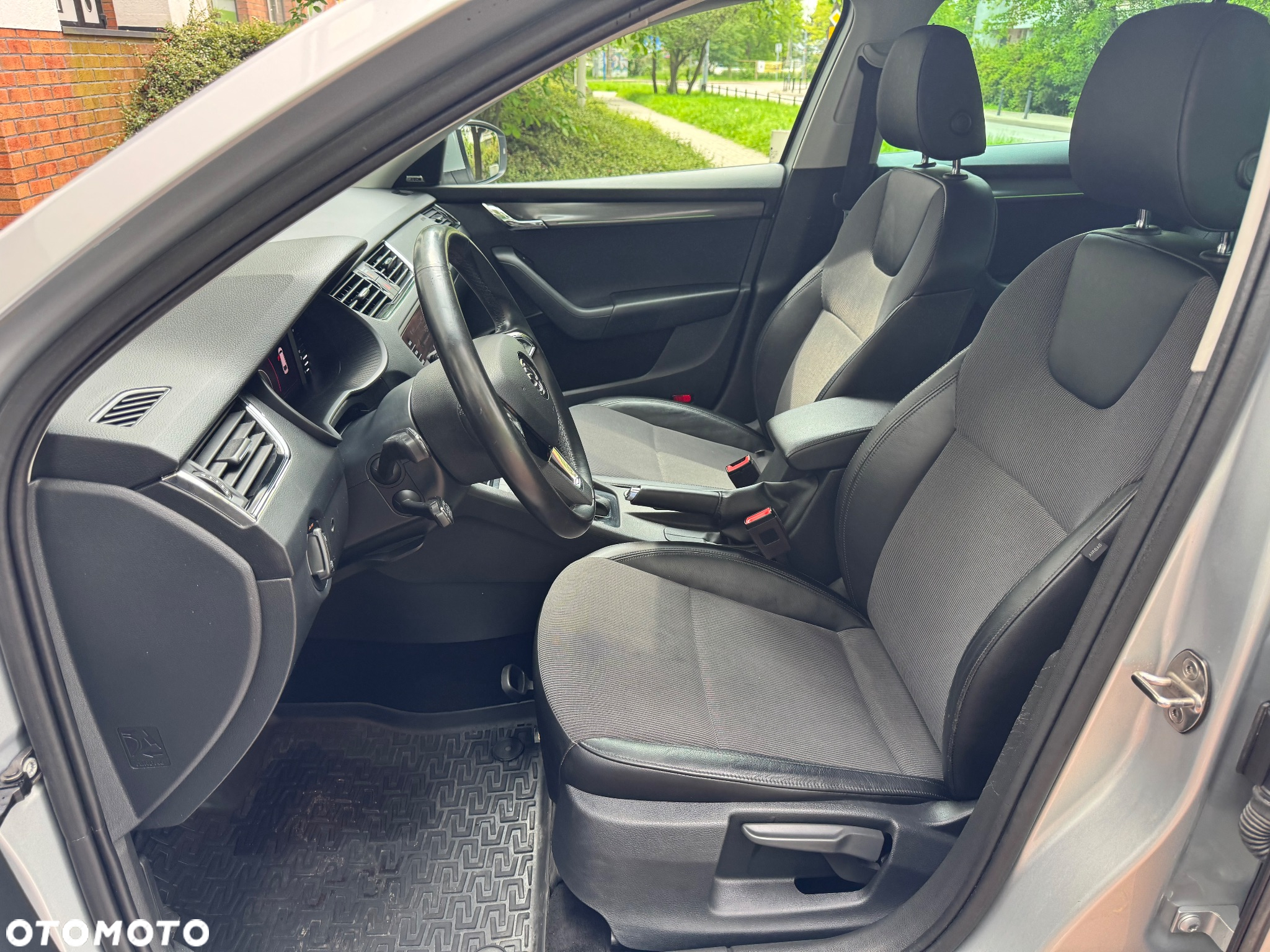 Skoda Octavia 2.0 TDI 4x4 Style DSG - 6