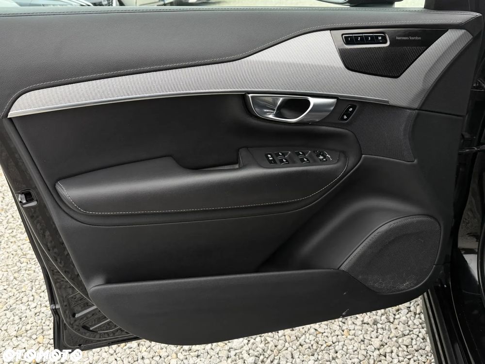 Volvo XC 90 T8 AWD Recharge Geartronic RDesign Edition - 26