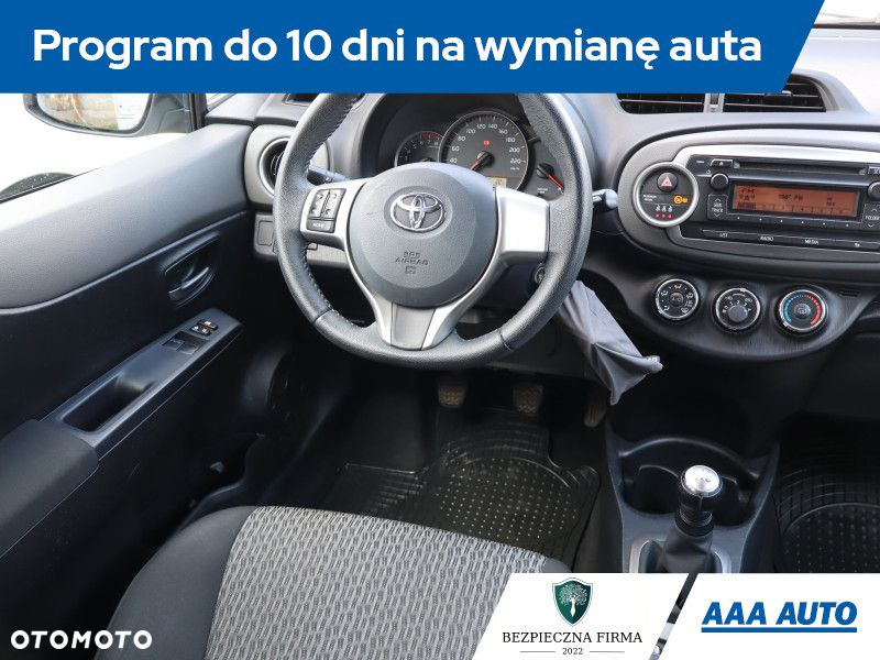 Toyota Yaris - 8