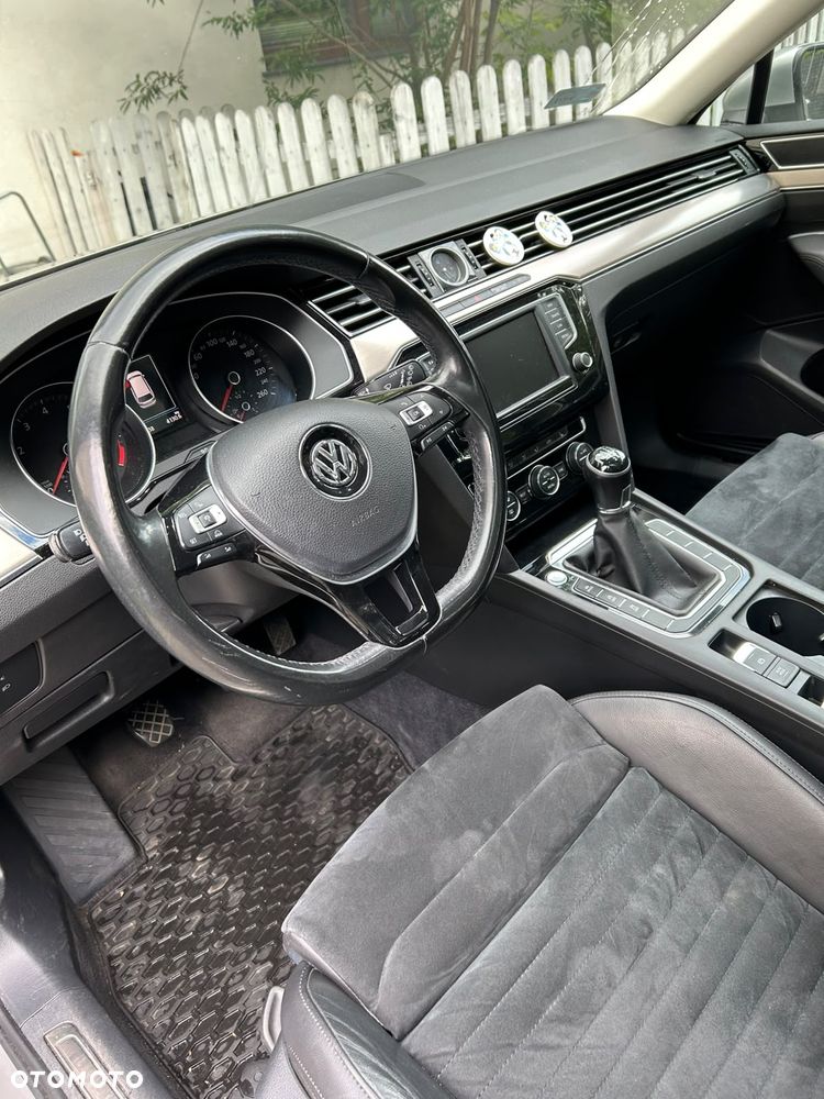 Volkswagen Passat 1.8 TSI BMT Highline - 4