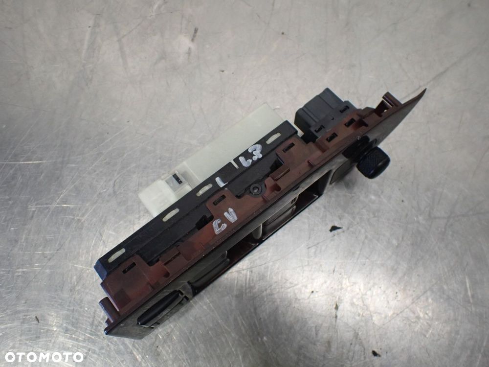 PANEL STEROWANIA SZYB SUZUKI GRAND VITARA II 1.9 64J20-0866T   62J00-0876T - 4