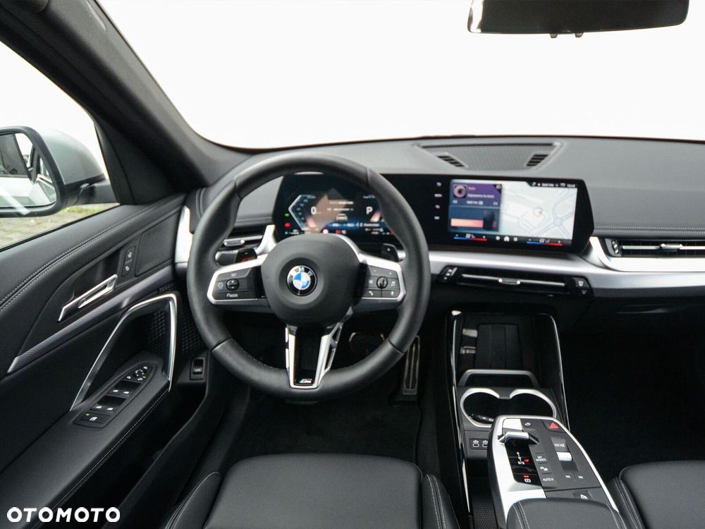 BMW X1 sDrive20i - 34