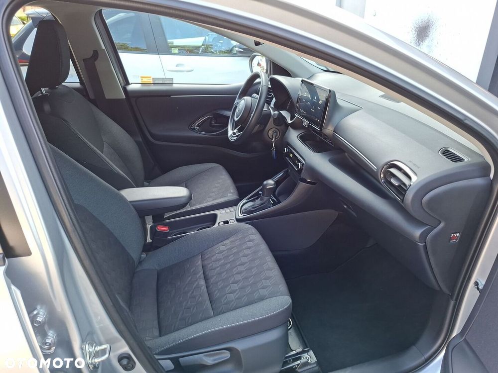 Toyota Yaris Hybrid 1.5 Style - 9