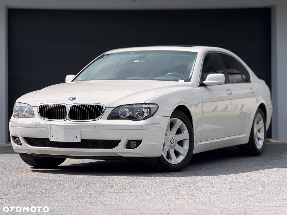 BMW Seria 7 740i - 4