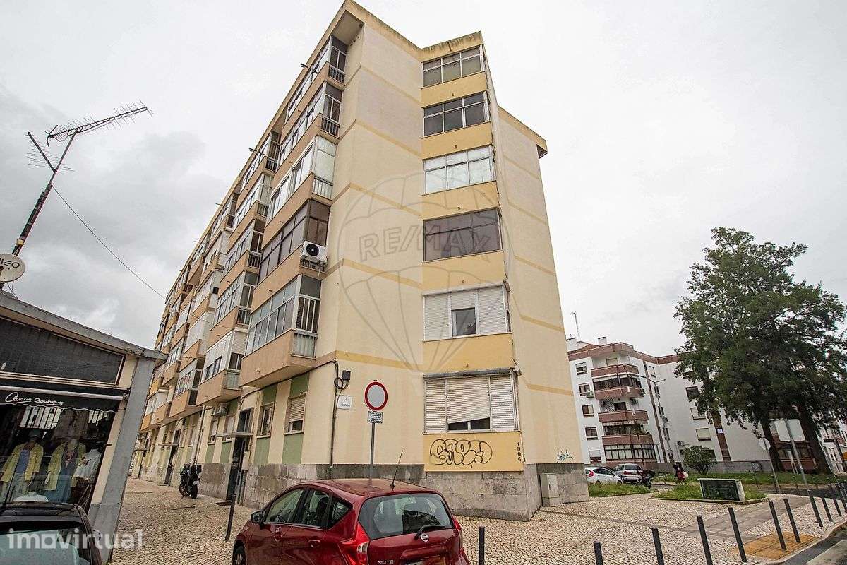 Apartamento T2 para arrendamento - Grande imagem: 2/22