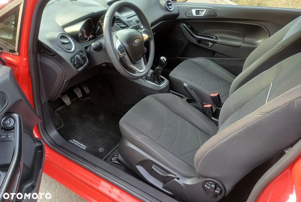 Ford Fiesta 1.6 TDCi Individual - 12