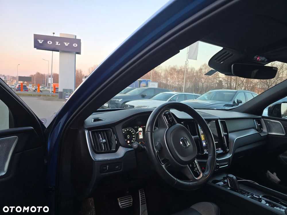 Volvo XC 60 B5 D AWD R-Design - 7