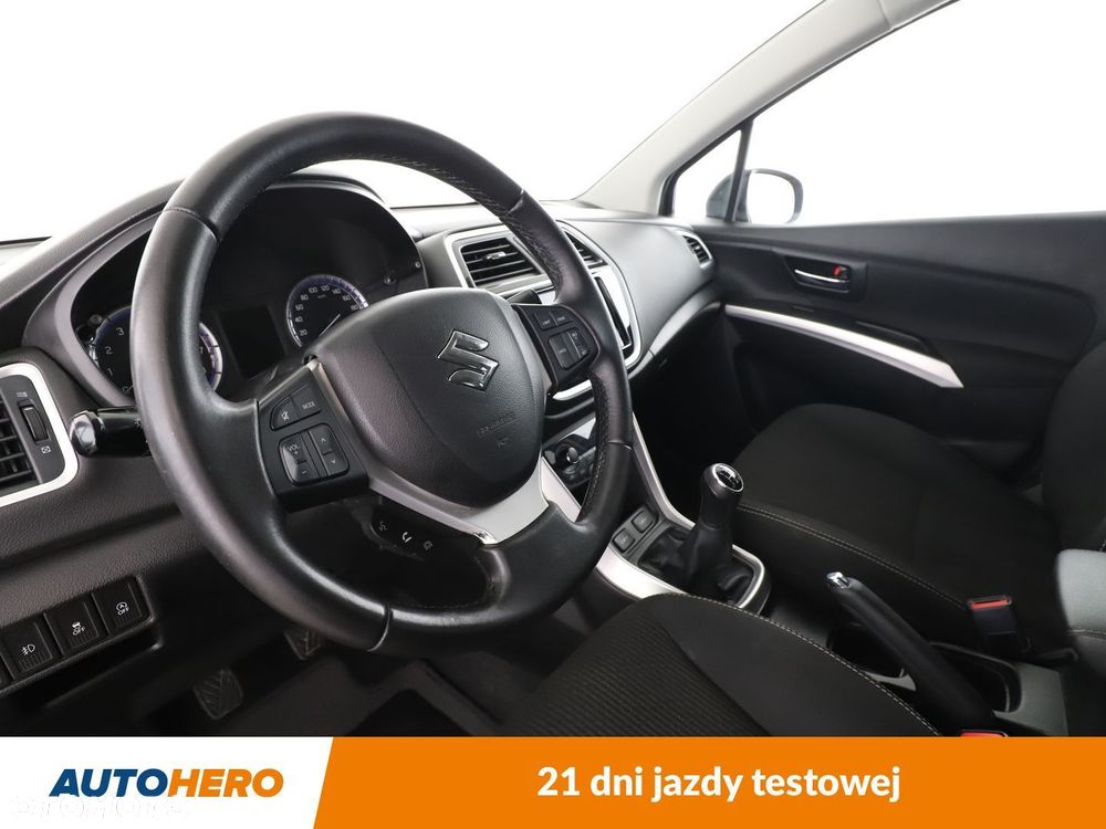 Suzuki SX4 S-Cross - 12