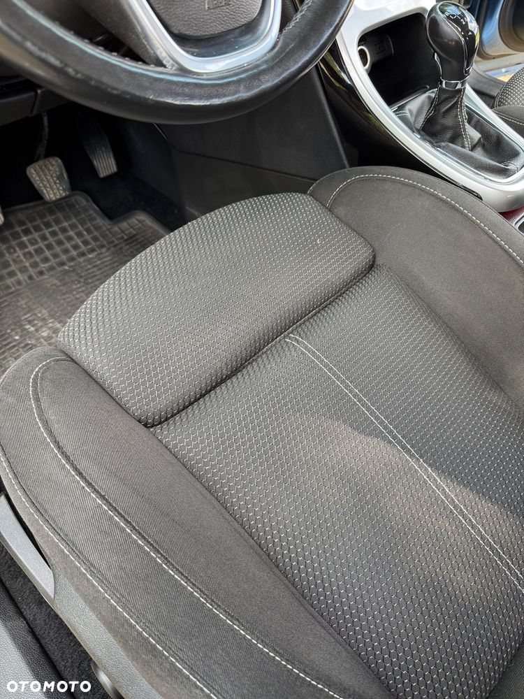 Opel Astra 1.4 Turbo Sport - 15