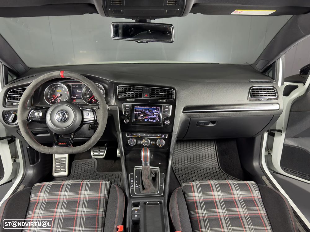 VW Golf GTI BlueMotion DSG - 14